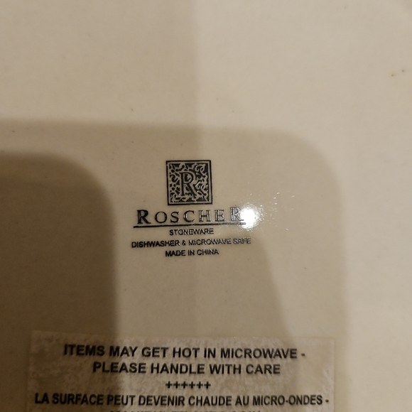 Roscher Damask 4 Salad Plates Black and White Floral Scroll Squarish 8ish" - Picture 2 of 2